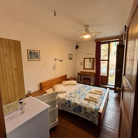 イン Stelios To Rent *